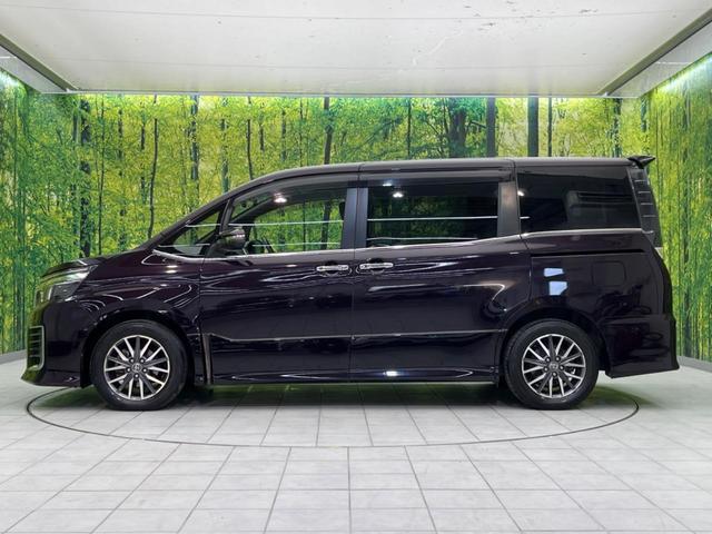 ヴォクシー ＺＳ　両側電動スライドドア　純正９インチナビ　バックカメラ　後席モニター　ドラレコ　ＥＴＣ　禁煙車　ＬＥＤヘッド　Ｂｌｕｅｔｏｏｔｈ再生　スマートキー　オートエアコン　オートライト　ＣＤ／ＤＶＤ再生（26枚目）