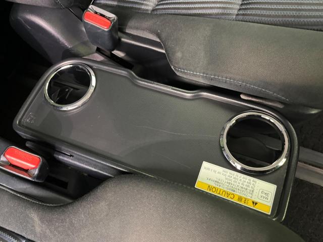 ヴォクシー ＺＳ　両側電動スライドドア　純正９インチナビ　バックカメラ　後席モニター　ドラレコ　ＥＴＣ　禁煙車　ＬＥＤヘッド　Ｂｌｕｅｔｏｏｔｈ再生　スマートキー　オートエアコン　オートライト　ＣＤ／ＤＶＤ再生（36枚目）