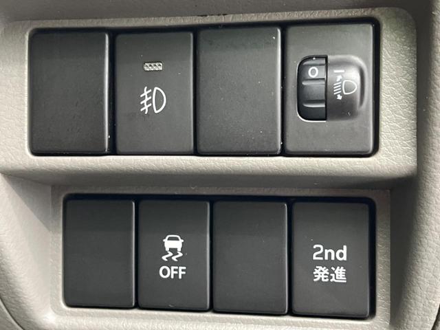 ＮＶ１００クリッパーバン ＤＸ　禁煙車　ＥＴＣ　スマートキー　オートライト　ドアバイザー　プライバシーガラス　盗難防止装置　ＵＳＢ入力端子　トラクションコントロール　エアコン　横滑り防止機能　パワーステアリング（27枚目）