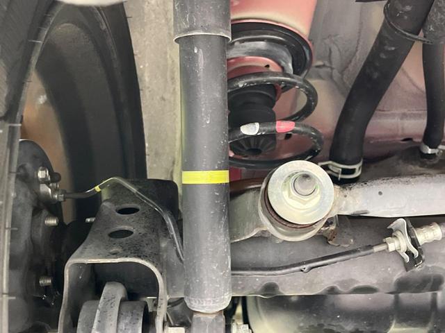 ハスラー Ｊ　８型ナビ　全周囲カメラ　衝突軽減装置　２トーンカラー　ドラレコ　ＥＴＣ　シートヒーター　Ｂｌｕｅｔｏｏｔｈ　スマートキー　ＨＩＤヘッドライト　純正１５インチアルミ　車線逸脱警報　アイドリングストップ（29枚目）