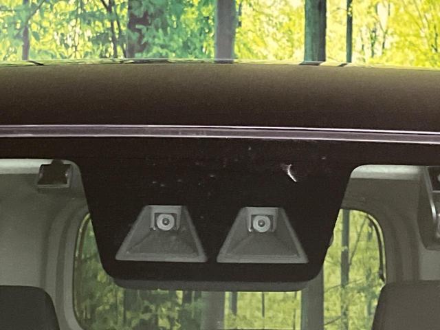 ルーミー カスタムＧ　両側電動ドア　バックカメラ　衝突被害軽減システム　レーダークルーズ　禁煙車　ドラレコ　コーナーセンサー　スマートキー　ＬＥＤヘッド　ビルトインＥＴＣ　純正１４インチアルミ　オートハイビーム（4枚目）