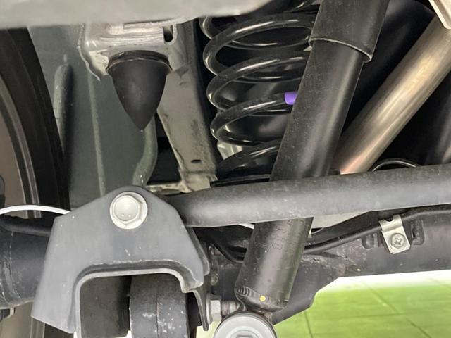 お車を安心してお乗りいただく為には、足回りの定期点検が欠かせません。サービスサポート（有償保証）では無料点検もご提供しており、安心のカーライフをお過ごしいただけるサポート体制が整っています。