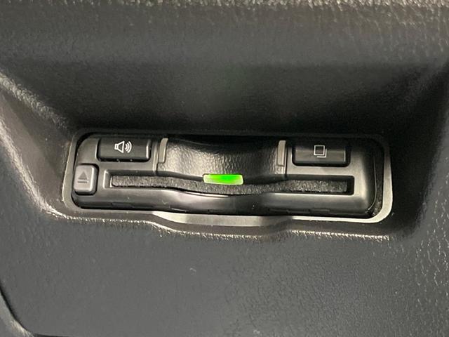 ＭＡＺＤＡ３セダン Ｘプロアクティブ　ツーリングセレクション　バックカメラ　ＢＯＳＥサウンド　衝突被害軽減システム　レーダークルーズ　禁煙車　電動リアゲート　パワーシート　ドラレコ　コーナーセンサー　スマートキー　ＬＥＤヘッド　ビルトインＥＴＣ（7枚目）