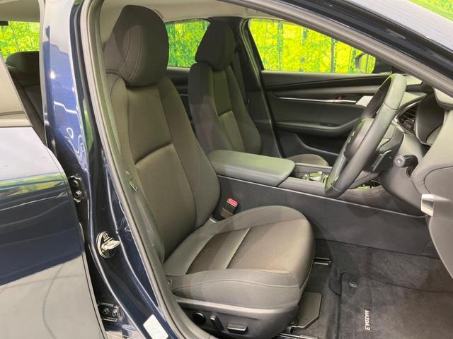 ＭＡＺＤＡ３セダン Ｘプロアクティブ　ツーリングセレクション　バックカメラ　ＢＯＳＥサウンド　衝突被害軽減システム　レーダークルーズ　禁煙車　電動リアゲート　パワーシート　ドラレコ　コーナーセンサー　スマートキー　ＬＥＤヘッド　ビルトインＥＴＣ（8枚目）