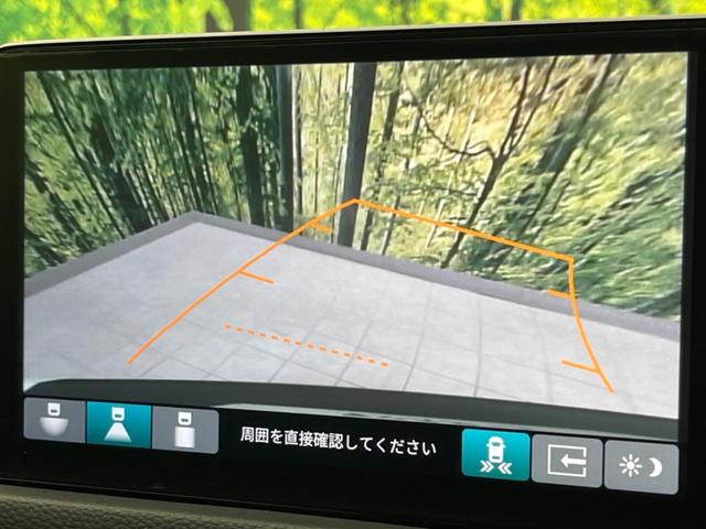 シビック ｅ：ＨＥＶ　衝突軽減装置　禁煙車　純正９インチナビ　ＢＯＳＥサウンド　アダプティブクルーズ　バックカメラ　ＥＴＣ　Ｂｌｕｅｔｏｏｔｈ　フルセグ　ドライブレコーダー　シートヒーター　パワーシート（5枚目）