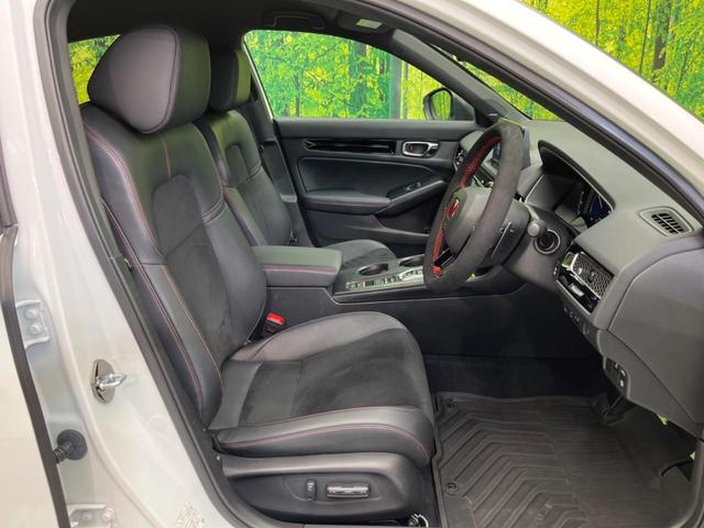 シビック ｅ：ＨＥＶ　衝突軽減装置　禁煙車　純正９インチナビ　ＢＯＳＥサウンド　アダプティブクルーズ　バックカメラ　ＥＴＣ　Ｂｌｕｅｔｏｏｔｈ　フルセグ　ドライブレコーダー　シートヒーター　パワーシート（8枚目）