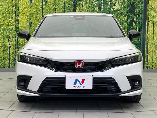 シビック ｅ：ＨＥＶ　衝突軽減装置　禁煙車　純正９インチナビ　ＢＯＳＥサウンド　アダプティブクルーズ　バックカメラ　ＥＴＣ　Ｂｌｕｅｔｏｏｔｈ　フルセグ　ドライブレコーダー　シートヒーター　パワーシート（14枚目）