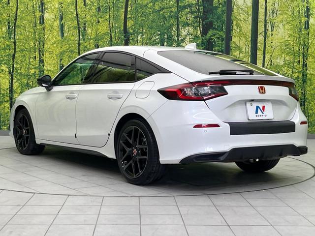 シビック ｅ：ＨＥＶ　衝突軽減装置　禁煙車　純正９インチナビ　ＢＯＳＥサウンド　アダプティブクルーズ　バックカメラ　ＥＴＣ　Ｂｌｕｅｔｏｏｔｈ　フルセグ　ドライブレコーダー　シートヒーター　パワーシート（28枚目）