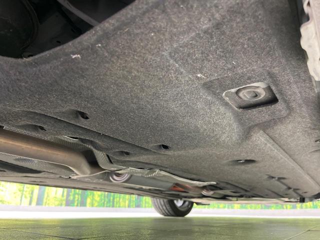 シビック ｅ：ＨＥＶ　衝突軽減装置　禁煙車　純正９インチナビ　ＢＯＳＥサウンド　アダプティブクルーズ　バックカメラ　ＥＴＣ　Ｂｌｕｅｔｏｏｔｈ　フルセグ　ドライブレコーダー　シートヒーター　パワーシート（30枚目）