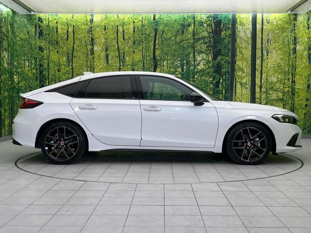 シビック ｅ：ＨＥＶ　衝突軽減装置　禁煙車　純正９インチナビ　ＢＯＳＥサウンド　アダプティブクルーズ　バックカメラ　ＥＴＣ　Ｂｌｕｅｔｏｏｔｈ　フルセグ　ドライブレコーダー　シートヒーター　パワーシート（37枚目）