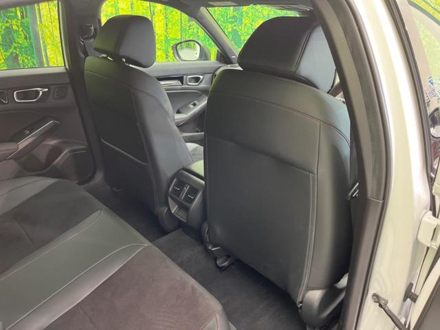 シビック ｅ：ＨＥＶ　衝突軽減装置　禁煙車　純正９インチナビ　ＢＯＳＥサウンド　アダプティブクルーズ　バックカメラ　ＥＴＣ　Ｂｌｕｅｔｏｏｔｈ　フルセグ　ドライブレコーダー　シートヒーター　パワーシート（38枚目）