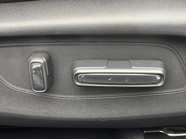 シビック ｅ：ＨＥＶ　衝突軽減装置　禁煙車　純正９インチナビ　ＢＯＳＥサウンド　アダプティブクルーズ　バックカメラ　ＥＴＣ　Ｂｌｕｅｔｏｏｔｈ　フルセグ　ドライブレコーダー　シートヒーター　パワーシート（39枚目）