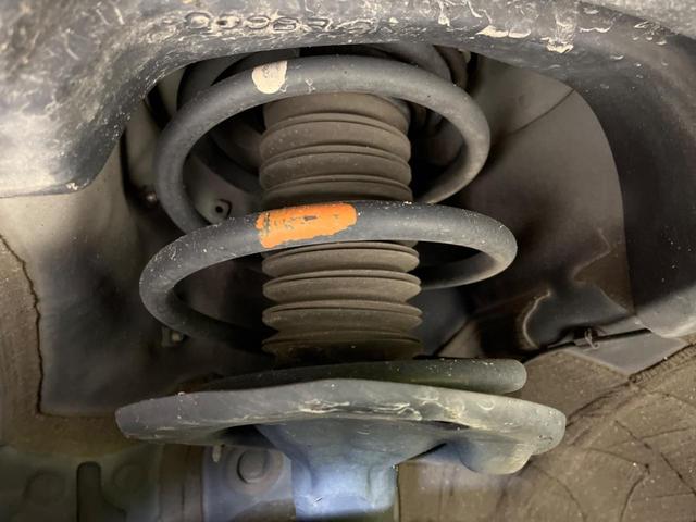 アルファード ２．５Ｓ　タイプゴールドＩＩ　サンルーフ　両側電動スライドドア　純正ナビ　フリップダウンモニター　バックカメラ　衝突軽減装置　レーダークルーズコントロール　禁煙車　パワーバックドア　ハーフレザーシート　ドライブレコーダー（21枚目）