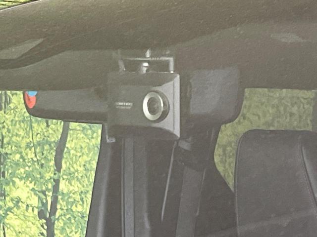 アルファード ２．５Ｓ　タイプゴールドＩＩ　サンルーフ　両側電動スライドドア　純正ナビ　フリップダウンモニター　バックカメラ　衝突軽減装置　レーダークルーズコントロール　禁煙車　パワーバックドア　ハーフレザーシート　ドライブレコーダー（22枚目）