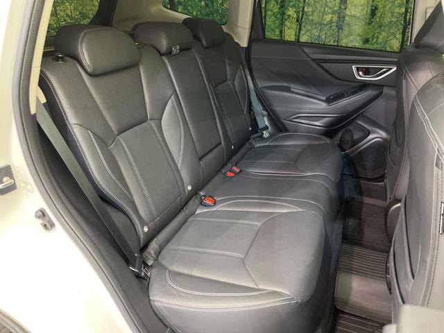 フォレスター アドバンス　４ＷＤ　サンルーフ　衝突軽減装置　レーダークルーズ　純正ＳＤナビ　バックカメラ　禁煙車　レザーシート　全席シートヒーター　クリアランスソナー　ＥＴＣ　Ｂｌｕｅｔｏｏｔｈ再生　ＣＤ／ＤＶＤ再生（9枚目）