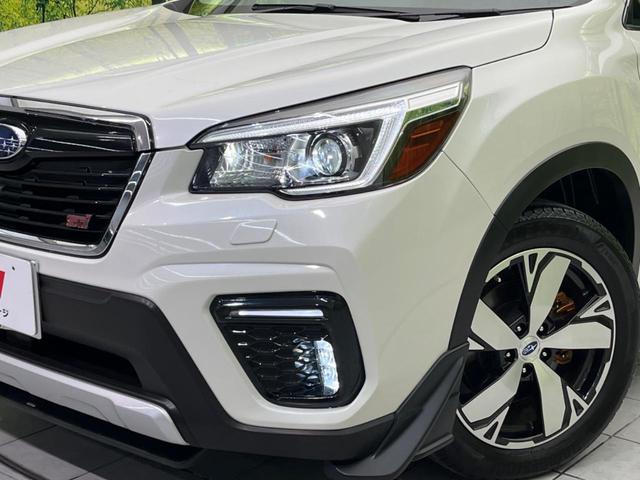 フォレスター アドバンス　４ＷＤ　サンルーフ　衝突軽減装置　レーダークルーズ　純正ＳＤナビ　バックカメラ　禁煙車　レザーシート　全席シートヒーター　クリアランスソナー　ＥＴＣ　Ｂｌｕｅｔｏｏｔｈ再生　ＣＤ／ＤＶＤ再生（12枚目）