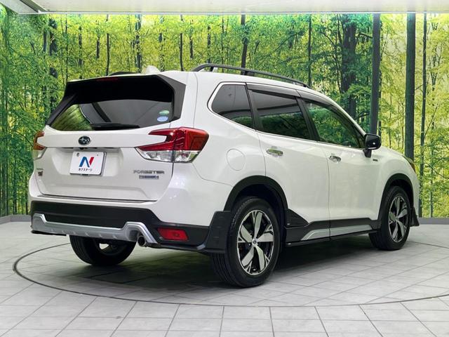 フォレスター アドバンス　４ＷＤ　サンルーフ　衝突軽減装置　レーダークルーズ　純正ＳＤナビ　バックカメラ　禁煙車　レザーシート　全席シートヒーター　クリアランスソナー　ＥＴＣ　Ｂｌｕｅｔｏｏｔｈ再生　ＣＤ／ＤＶＤ再生（17枚目）