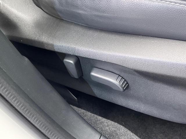 フォレスター アドバンス　４ＷＤ　サンルーフ　衝突軽減装置　レーダークルーズ　純正ＳＤナビ　バックカメラ　禁煙車　レザーシート　全席シートヒーター　クリアランスソナー　ＥＴＣ　Ｂｌｕｅｔｏｏｔｈ再生　ＣＤ／ＤＶＤ再生（45枚目）