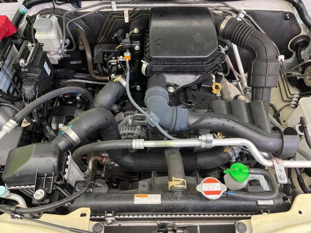 ジムニー ＸＣ　ターボ　衝突軽減装置　禁煙車　純正８型ナビ　バックカメラ　ＥＴＣ　Ｂｌｕｅｔｏｏｔｈ　　フルセグ　ドライブレコーダー　スマートキー　シートヒーター　ＬＥＤヘッドライト　レーンキープ（18枚目）