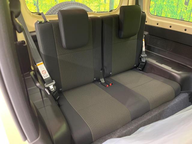 高品質なオリジナルフロアマットもオプションにてご用意しております。お好きなデザインやカラーをお車に合わせて選んでいただくことができます♪