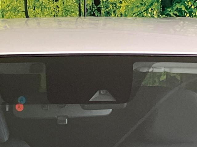 �y�G�}�[�W�F���V�[�u���[�L�z���s���ɑO���̎ԗ�����F�����A�Փ˂������Ȏ��͌x��ƃu���[�L�ŏՓˉ���Ɣ�Q�y�����A�V�X�g�B�����S�Ƀh���C�u�����y���݂��������܂��B