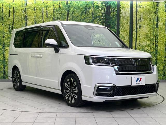 高透明度のガラス皮膜で撥水はもちろん、上質なツヤ・光沢を実現。紫外線や酸性雨から大切な愛車を保護し、色あせ・劣化を防止。「弾スプラッシュコート」、「弾プリミッサコート」からお選びいただけます。