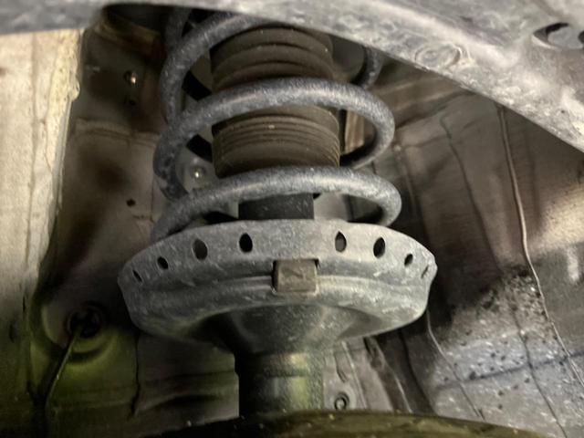 下回りがきれいなうちに、防錆加工の施工がオススメ。降雪地域はもちろん、沿岸部にお住いの方や、趣味でマリン・ウィンタースポーツをされる方にご好評いただいております。