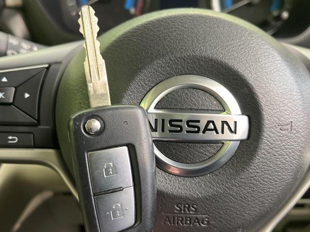 ルークス Ｓ　衝突軽減装置　禁煙車　ＳＤナビ　バックカメラ　ＥＴＣ　Ｂｌｕｅｔｏｏｔｈ　コーナーセンサー　両側スライドドア　車線逸脱警報　先行車発進お知らせ機能　オートライト　ステアリングスイッチ　ＣＤ／ＤＶＤ再生（7枚目）