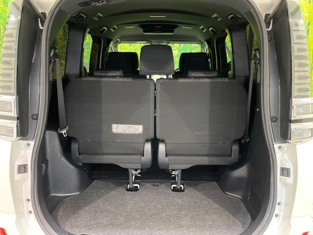 ヴォクシー ＺＳ　煌　両側電動ドア　後席モニター　バックカメラ　衝突被害軽減システム　禁煙車　ドラレコ　スマートキー　ＬＥＤヘッド　ビルトインＥＴＣ　クルコン　純正１６インチアルミ　オートライト　デュアルエアコン（11枚目）