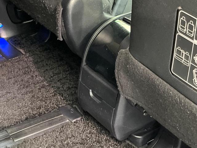 ヴォクシー ＺＳ　煌　両側電動ドア　後席モニター　バックカメラ　衝突被害軽減システム　禁煙車　ドラレコ　スマートキー　ＬＥＤヘッド　ビルトインＥＴＣ　クルコン　純正１６インチアルミ　オートライト　デュアルエアコン（42枚目）