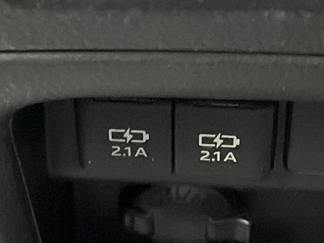 ヴォクシー ＺＳ　煌　両側電動ドア　後席モニター　バックカメラ　衝突被害軽減システム　禁煙車　ドラレコ　スマートキー　ＬＥＤヘッド　ビルトインＥＴＣ　クルコン　純正１６インチアルミ　オートライト　デュアルエアコン（63枚目）