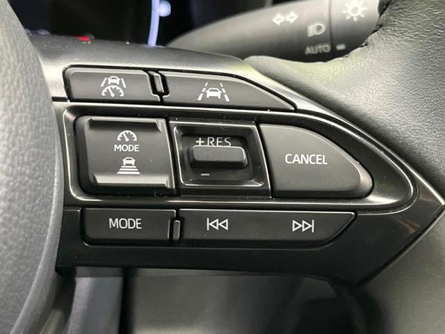 シエンタ ハイブリッドＺ　両側電動ドア　全周囲カメラ　１００Ｖ電源　衝突被害軽減システム　レーダークルーズ　禁煙車　コーナーセンサー　スマートキー　ＬＥＤヘッド　ビルトインＥＴＣ　純正１５インチアルミ　オートハイビーム（5枚目）