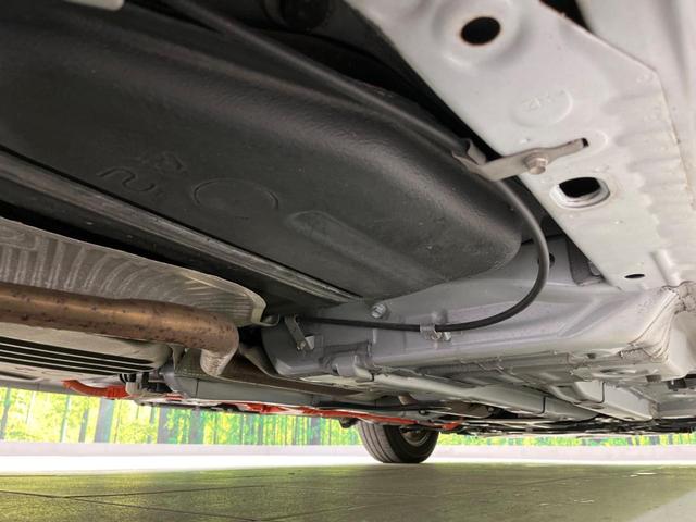 シエンタ ハイブリッドＺ　両側電動ドア　全周囲カメラ　１００Ｖ電源　衝突被害軽減システム　レーダークルーズ　禁煙車　コーナーセンサー　スマートキー　ＬＥＤヘッド　ビルトインＥＴＣ　純正１５インチアルミ　オートハイビーム（31枚目）