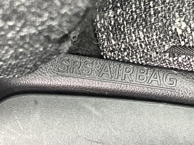 シエンタ ハイブリッドＺ　両側電動ドア　全周囲カメラ　１００Ｖ電源　衝突被害軽減システム　レーダークルーズ　禁煙車　コーナーセンサー　スマートキー　ＬＥＤヘッド　ビルトインＥＴＣ　純正１５インチアルミ　オートハイビーム（39枚目）