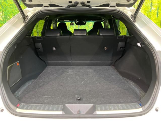 ハリアー Ｚ　メーカーナビ　全周囲カメラ　ＪＢＬサウンドシステム　衝突軽減装置　レーダークルーズ　禁煙車　ハーフレザーシート　パワーシート　ドラレコ　コーナーセンサー　レーンキープ　スマートキー　ＬＥＤヘッド（10枚目）