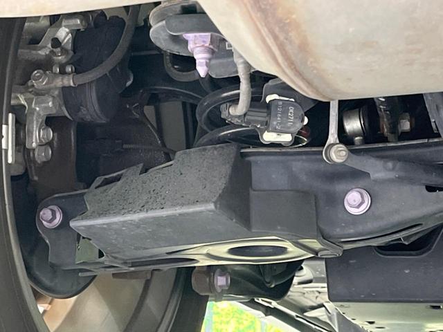 ハリアー Ｚ　メーカーナビ　全周囲カメラ　ＪＢＬサウンドシステム　衝突軽減装置　レーダークルーズ　禁煙車　ハーフレザーシート　パワーシート　ドラレコ　コーナーセンサー　レーンキープ　スマートキー　ＬＥＤヘッド（28枚目）