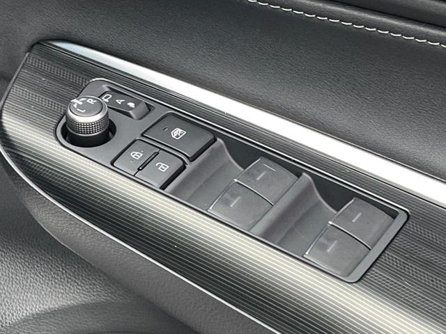 ハリアー Ｚ　メーカーナビ　全周囲カメラ　ＪＢＬサウンドシステム　衝突軽減装置　レーダークルーズ　禁煙車　ハーフレザーシート　パワーシート　ドラレコ　コーナーセンサー　レーンキープ　スマートキー　ＬＥＤヘッド（44枚目）