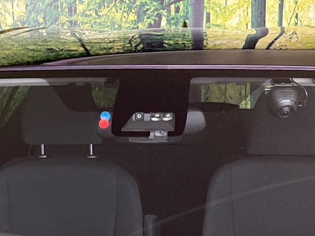 アクア Sスタイルブラック 衝突軽減装置 禁煙車 純正ナビ バックカメラ ドラレコ ETC スマートキー LEDヘッド オートマチックハイビーム 車線逸脱警報 オートライト オートエアコン Bluetooth再生 CD再生(3枚目)