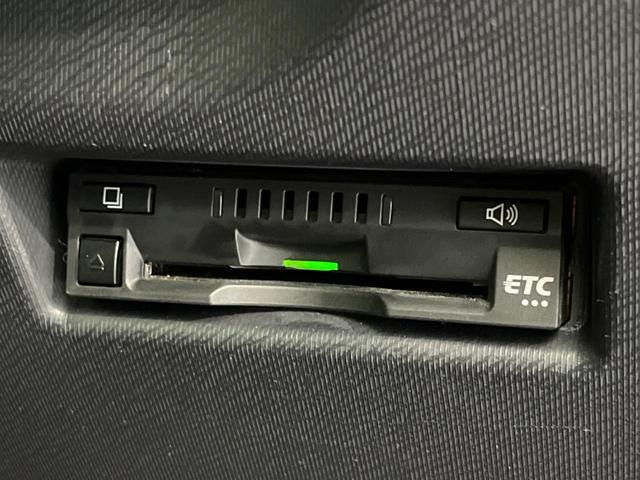 アクア Sスタイルブラック 衝突軽減装置 禁煙車 純正ナビ バックカメラ ドラレコ ETC スマートキー LEDヘッド オートマチックハイビーム 車線逸脱警報 オートライト オートエアコン Bluetooth再生 CD再生(7枚目)