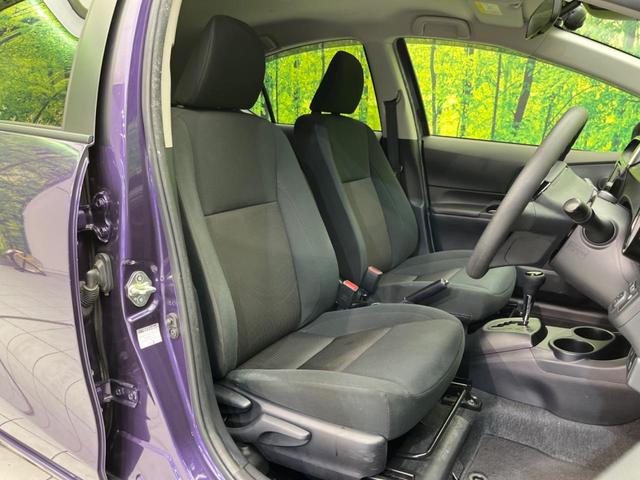 アクア Sスタイルブラック 衝突軽減装置 禁煙車 純正ナビ バックカメラ ドラレコ ETC スマートキー LEDヘッド オートマチックハイビーム 車線逸脱警報 オートライト オートエアコン Bluetooth再生 CD再生(8枚目)