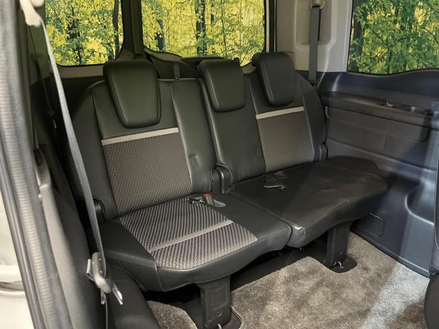 ステップワゴン モデューロＸ　両側電動スライドドア　純正ナビ　フリップダウン　バックカメラ　衝突軽減装置　レーダークルーズ　禁煙車　ハーフレザーシート　ドラレコ　レーンキープ　スマートキー　ＬＥＤヘッド　ＥＴＣ　オートライト（10枚目）