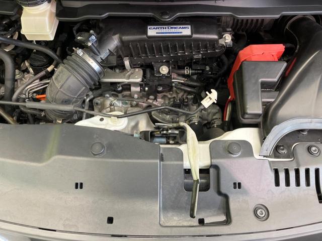 ステップワゴン モデューロＸ　両側電動スライドドア　純正ナビ　フリップダウン　バックカメラ　衝突軽減装置　レーダークルーズ　禁煙車　ハーフレザーシート　ドラレコ　レーンキープ　スマートキー　ＬＥＤヘッド　ＥＴＣ　オートライト（18枚目）