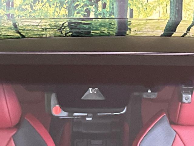 ＥＳ ＥＳ３００ｈ　Ｆスポーツ　サンルーフ　衝突軽減　レーダークルーズ　１２．３型メーカーナビ　バックカメラ　Ｂｌｕｅｔｏｏｔｈ　フルセグ　ＥＴＣ　ドラレコ　三眼ＬＥＤヘッド　シートヒーター　合皮シート　オートマチックハイビーム（4枚目）