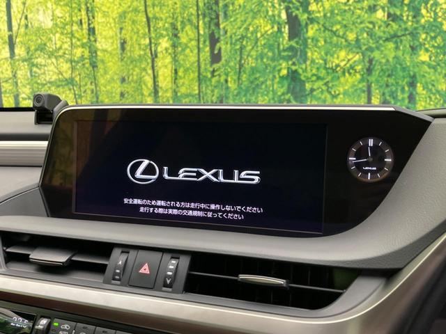 ＥＳ ＥＳ３００ｈ　Ｆスポーツ　サンルーフ　衝突軽減　レーダークルーズ　１２．３型メーカーナビ　バックカメラ　Ｂｌｕｅｔｏｏｔｈ　フルセグ　ＥＴＣ　ドラレコ　三眼ＬＥＤヘッド　シートヒーター　合皮シート　オートマチックハイビーム（5枚目）