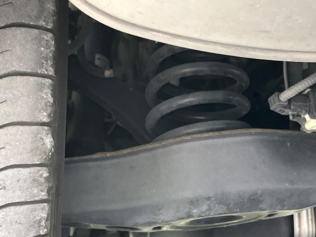 ＥＳ ＥＳ３００ｈ　Ｆスポーツ　サンルーフ　衝突軽減　レーダークルーズ　１２．３型メーカーナビ　バックカメラ　Ｂｌｕｅｔｏｏｔｈ　フルセグ　ＥＴＣ　ドラレコ　三眼ＬＥＤヘッド　シートヒーター　合皮シート　オートマチックハイビーム（29枚目）