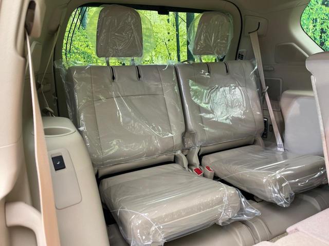 ３列目シートはもちろん状態良好☆大人でもゆったりと座って頂けますので、大人数でのお出かけもラクラクです♪ご家族で、気の知れた仲間で、ドライブに行くのが楽しみですね♪