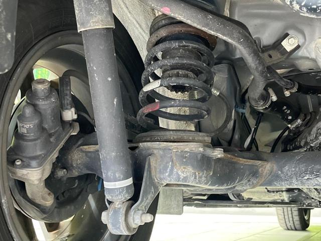 ルーミー カスタムＧ　両側電動スライドドア　純正ナビ　バックカメラ　衝突軽減装置　レーダークルーズコントロール　禁煙車　ドライブレコーダー　コーナーセンサー　レーンキープ　スマートキー　ＬＥＤヘッド　ＥＴＣ（20枚目）