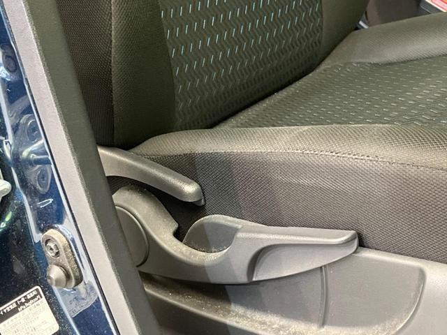 ルーミー カスタムＧ　両側電動スライドドア　純正ナビ　バックカメラ　衝突軽減装置　レーダークルーズコントロール　禁煙車　ドライブレコーダー　コーナーセンサー　レーンキープ　スマートキー　ＬＥＤヘッド　ＥＴＣ（37枚目）