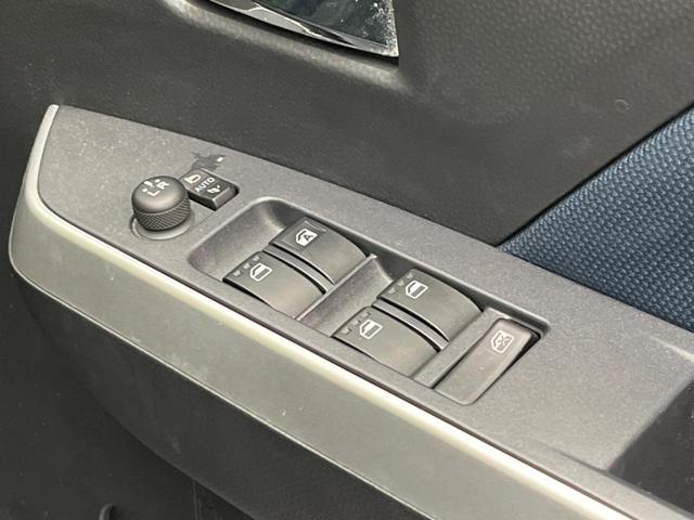 ルーミー カスタムＧ　両側電動スライドドア　純正ナビ　バックカメラ　衝突軽減装置　レーダークルーズコントロール　禁煙車　ドライブレコーダー　コーナーセンサー　レーンキープ　スマートキー　ＬＥＤヘッド　ＥＴＣ（40枚目）