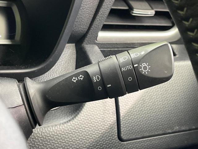 ルーミー カスタムＧ　両側電動スライドドア　純正ナビ　バックカメラ　衝突軽減装置　レーダークルーズコントロール　禁煙車　ドライブレコーダー　コーナーセンサー　レーンキープ　スマートキー　ＬＥＤヘッド　ＥＴＣ（46枚目）